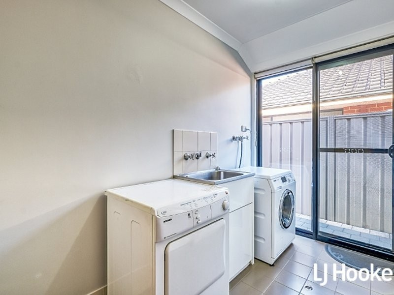 15 Ballycastle Loop, Canning Vale WA 6155