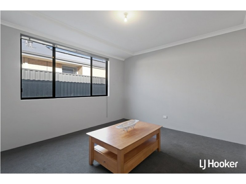 22 Vermont Grove, Wellard WA 6170