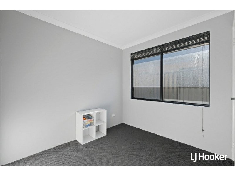 22 Vermont Grove, Wellard WA 6170