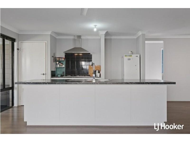 22 Vermont Grove, Wellard WA 6170