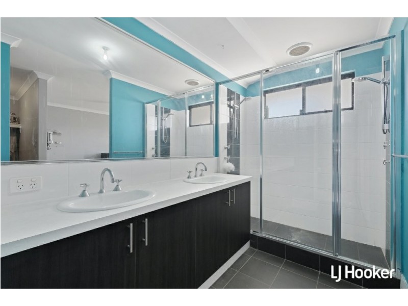 22 Vermont Grove, Wellard WA 6170