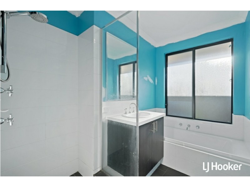 22 Vermont Grove, Wellard WA 6170