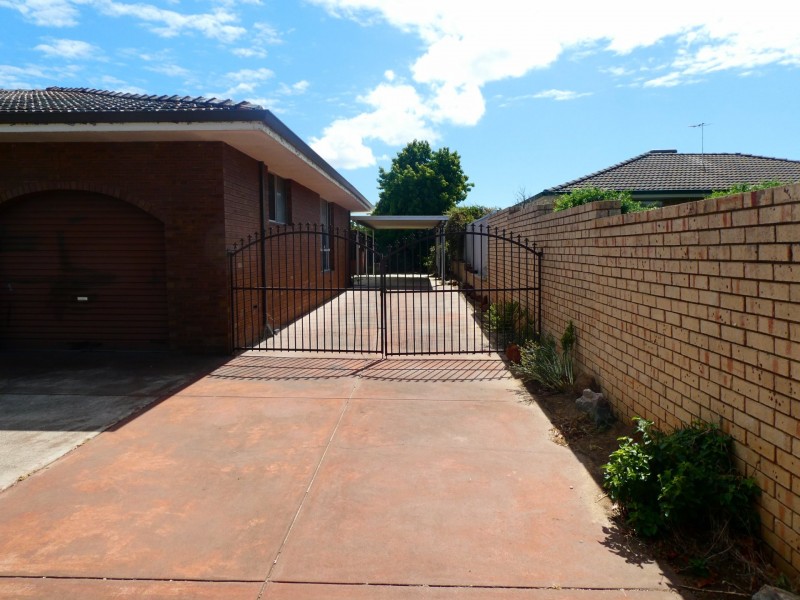 10 Attfield Street, Maddington WA 6109