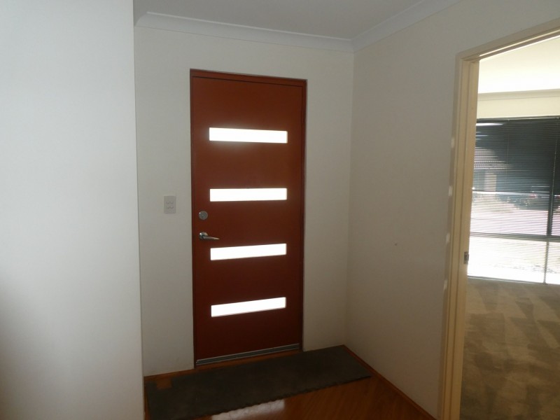 15 Munday Avenue, Brookdale WA 6112