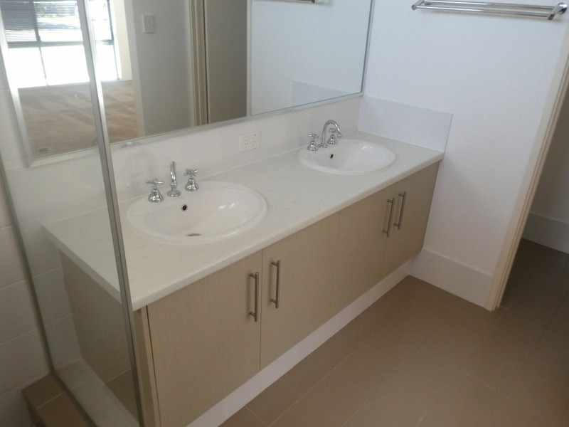 15 Munday Avenue, Brookdale WA 6112