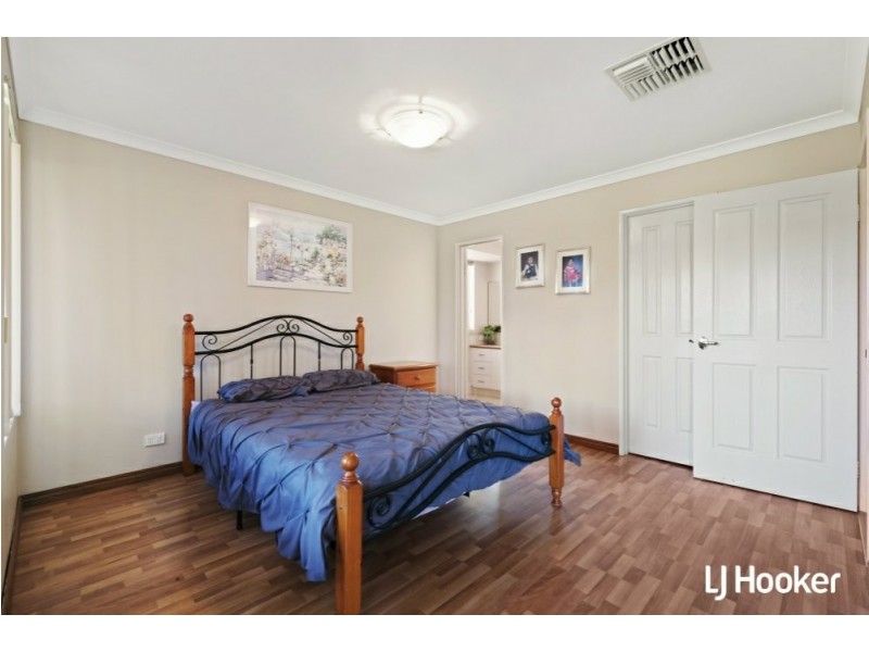 22 Ashridge Turn, Canning Vale WA 6155
