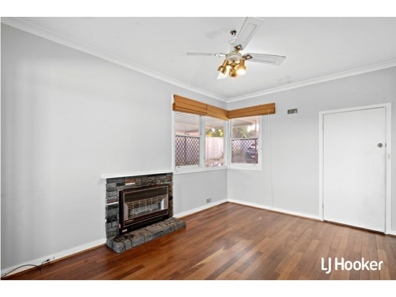 247 Winterfold Road, Coolbellup WA 6163