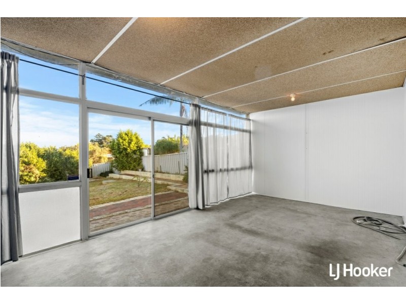 247 Winterfold Road, Coolbellup WA 6163