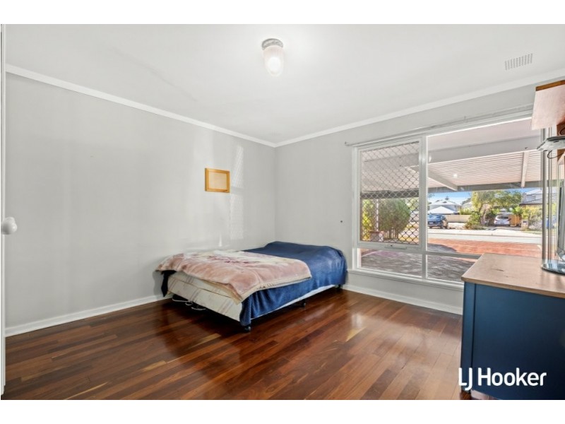 29 Leach Avenue, Riverton WA 6148