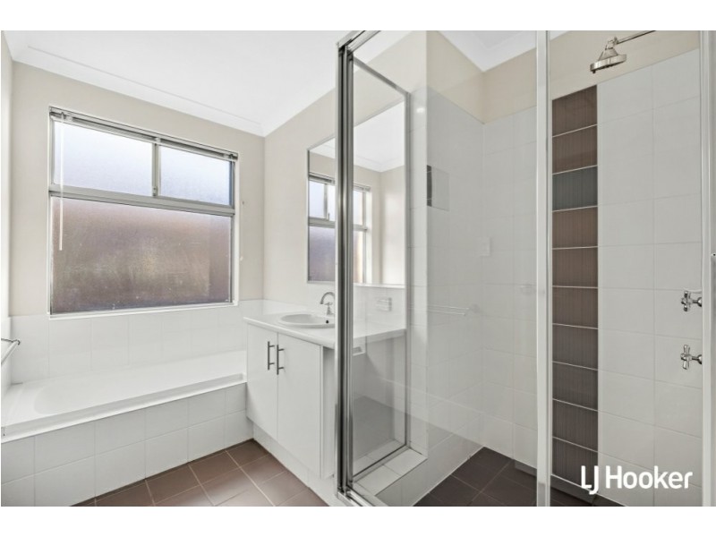 11 Mears Way, Hilbert WA 6112