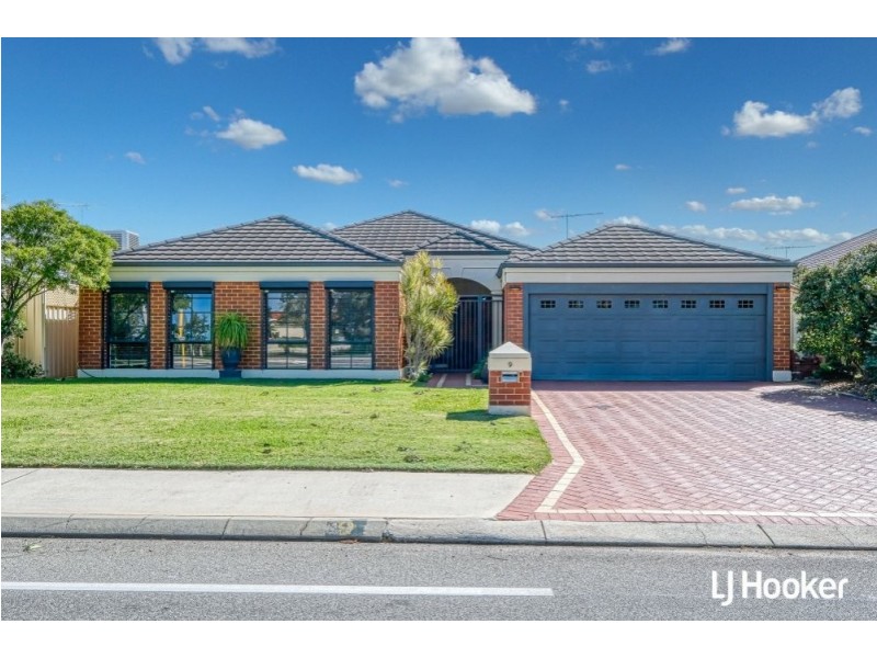 9 The Bridgeway, Canning Vale WA 6155