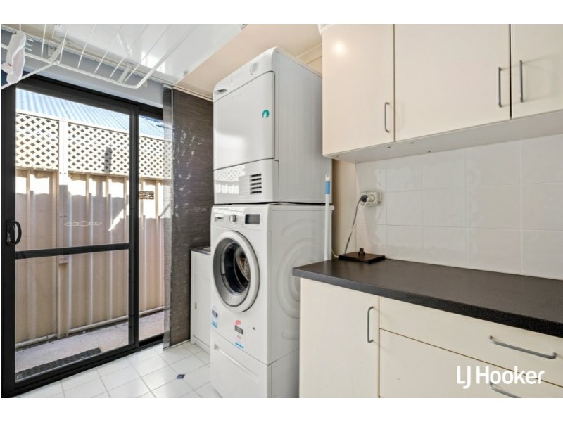 9 The Bridgeway, Canning Vale WA 6155