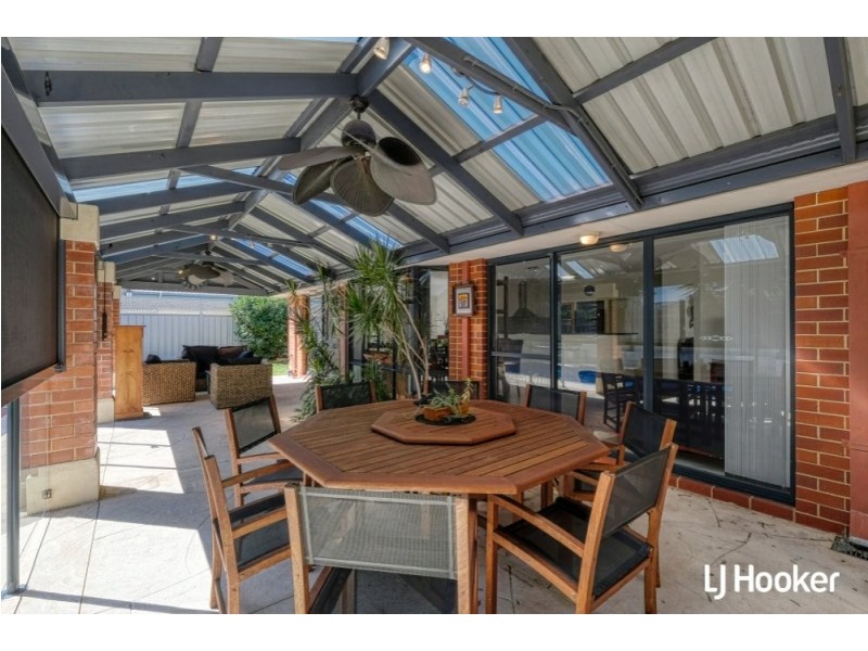 9 The Bridgeway, Canning Vale WA 6155