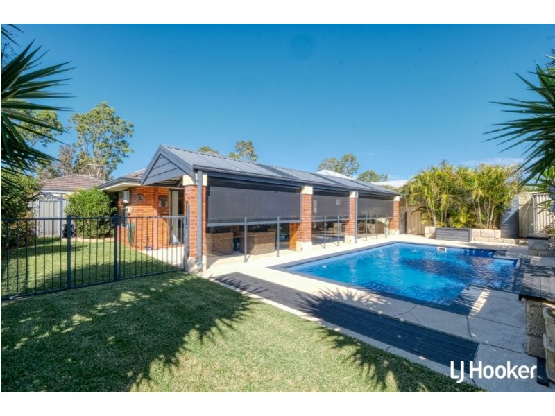 9 The Bridgeway, Canning Vale WA 6155