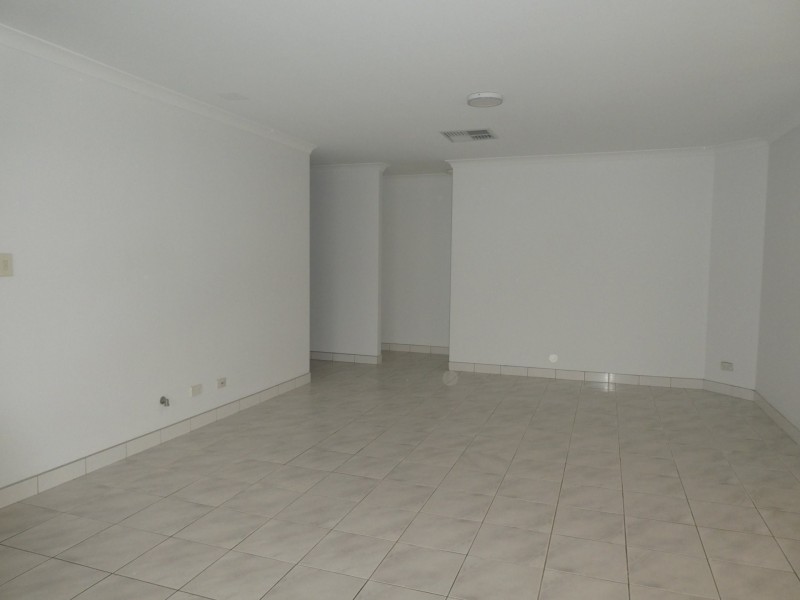 5 Osten Drive, Langford WA 6147