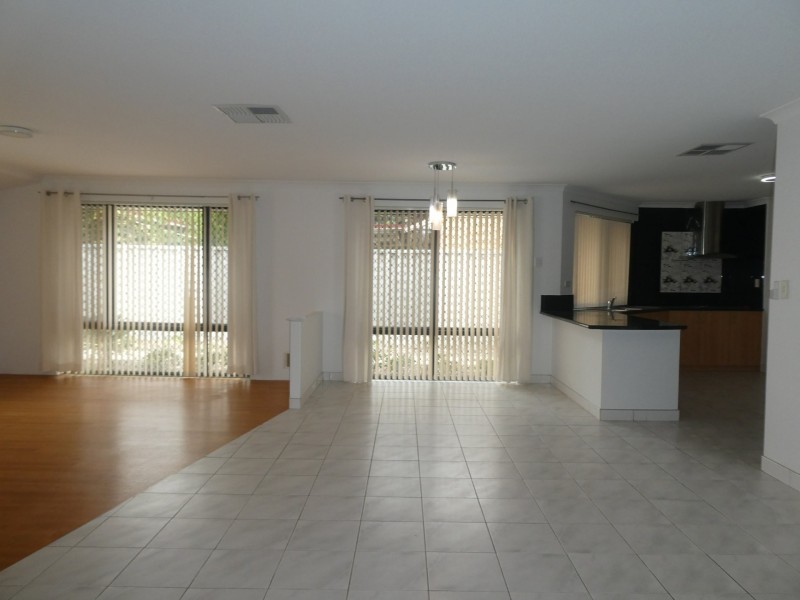 5 Osten Drive, Langford WA 6147