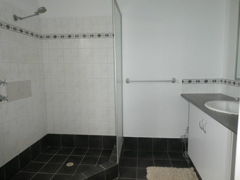 5 Osten Drive, Langford WA 6147