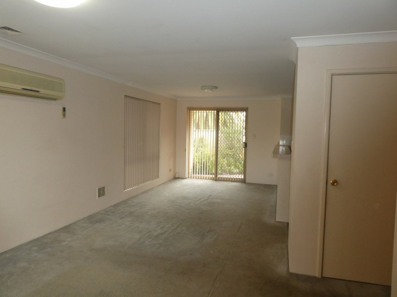 1/146 Corfield Street, Gosnells WA 6110