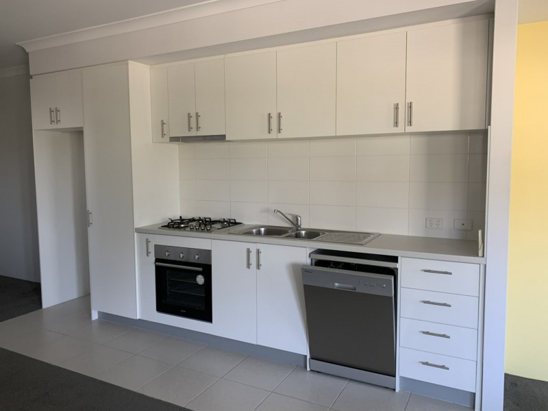 Unit 5/11 Debenham Street, Thornlie WA 6108