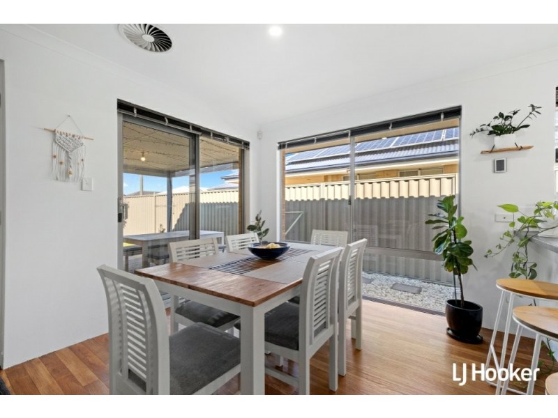 3 Oriel Lane, Piara Waters WA 6112