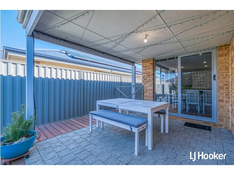 3 Oriel Lane, Piara Waters WA 6112