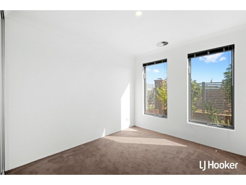 3 Oriel Lane, Piara Waters WA 6112