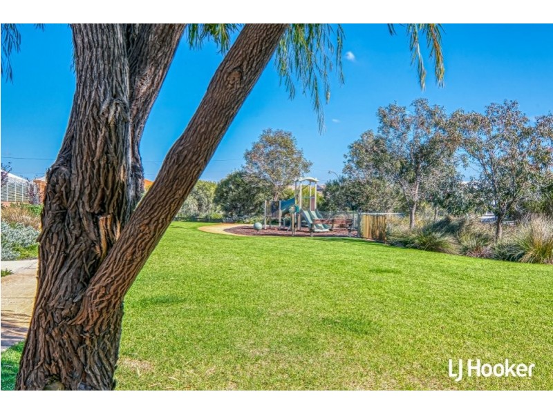 3 Oriel Lane, Piara Waters WA 6112