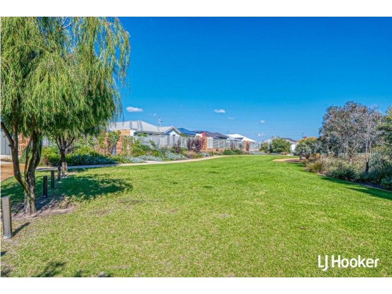3 Oriel Lane, Piara Waters WA 6112