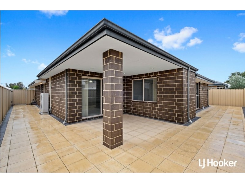 37 Laggan Road, Canning Vale WA 6155