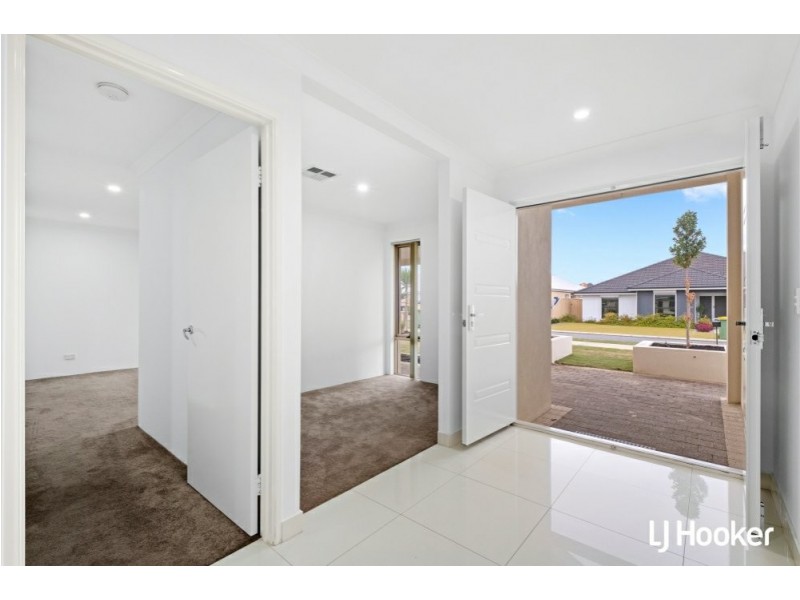 37 Laggan Road, Canning Vale WA 6155