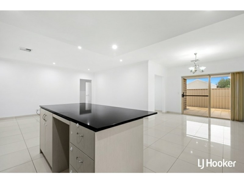 37 Laggan Road, Canning Vale WA 6155