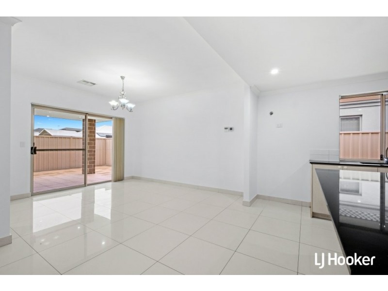 37 Laggan Road, Canning Vale WA 6155