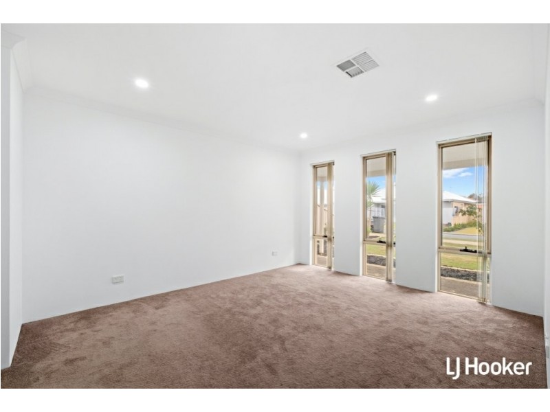 37 Laggan Road, Canning Vale WA 6155
