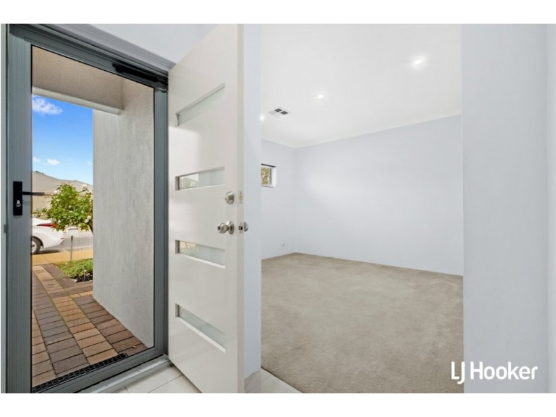 33 Vermont Grove, Wellard WA 6170