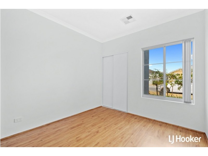 33 Vermont Grove, Wellard WA 6170