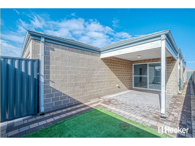 33 Vermont Grove, Wellard WA 6170