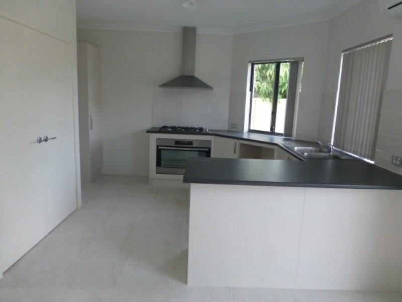 27C Clancy Way, Thornlie WA 6108