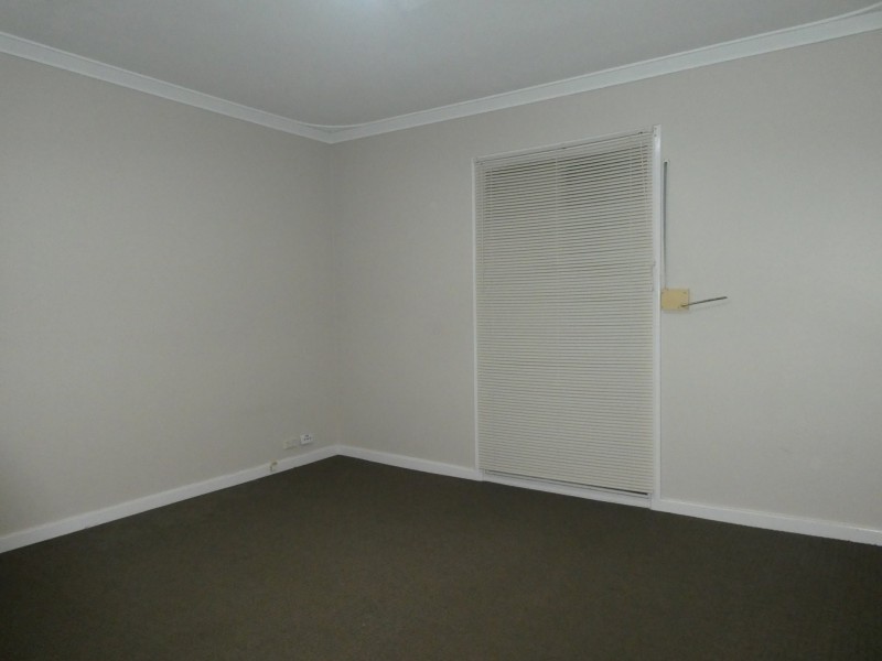 51 Spring Road, Thornlie WA 6108