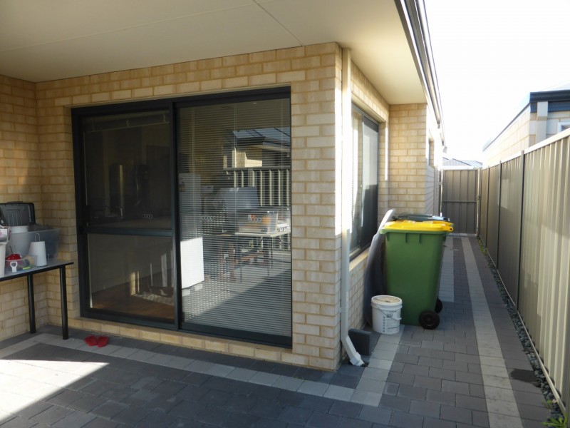 37 Magdalen Loop, Piara Waters WA 6112