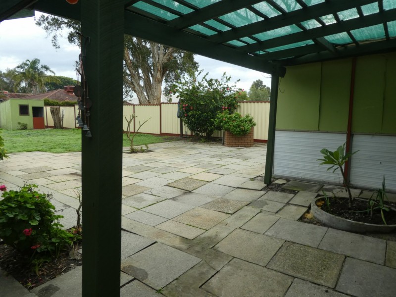 26 Bernice Way, Thornlie WA 6108