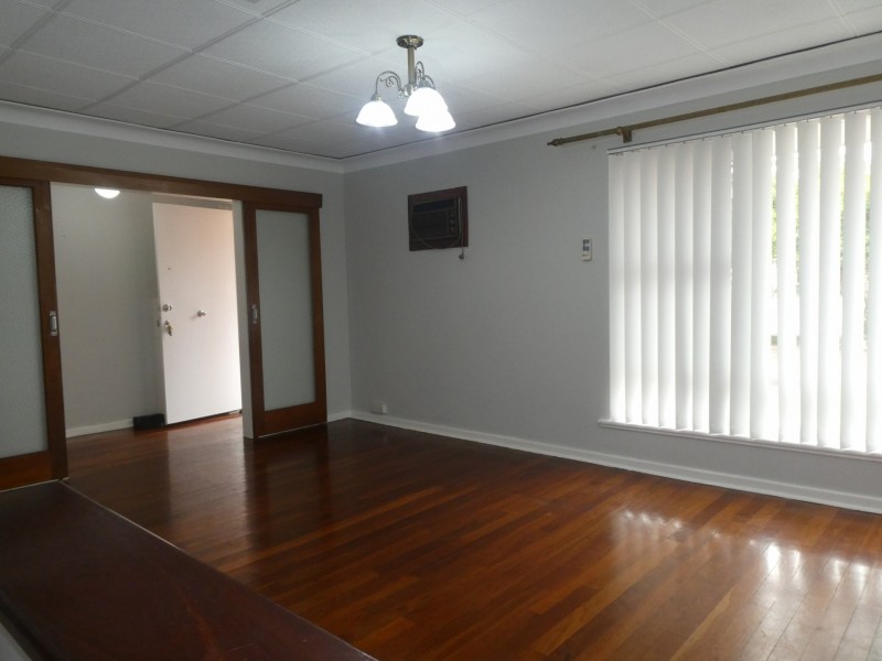 29 Leach Avenue, Riverton WA 6148