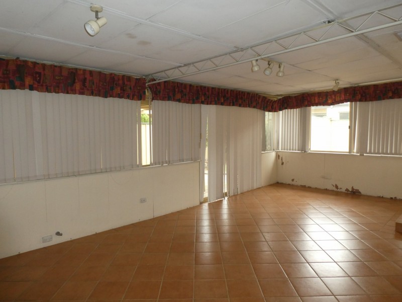 29 Leach Avenue, Riverton WA 6148