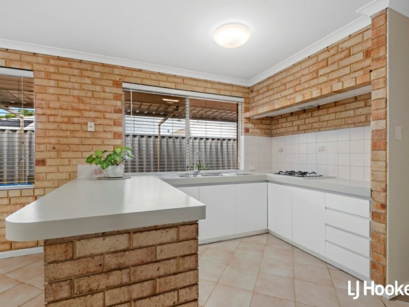 102 Lydon Boulevard, Atwell WA 6164