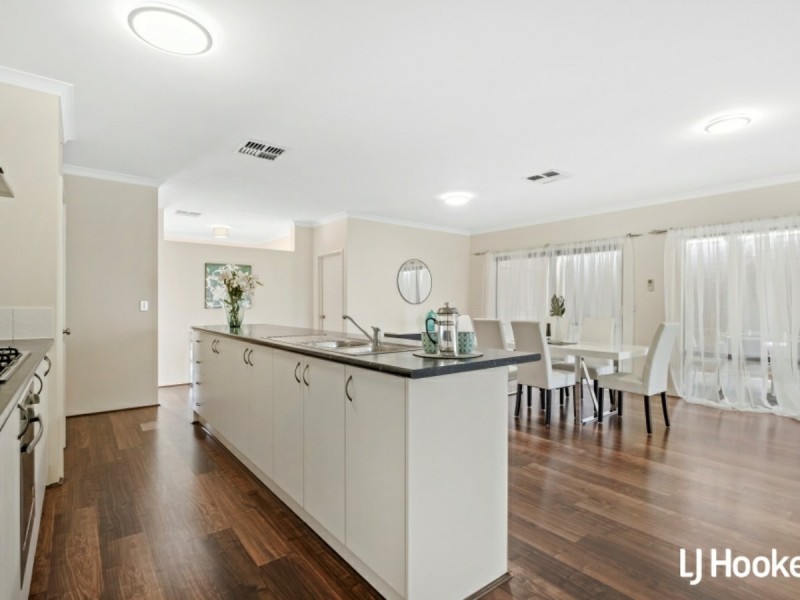 38 Jacksonia Promenade, Success WA 6164