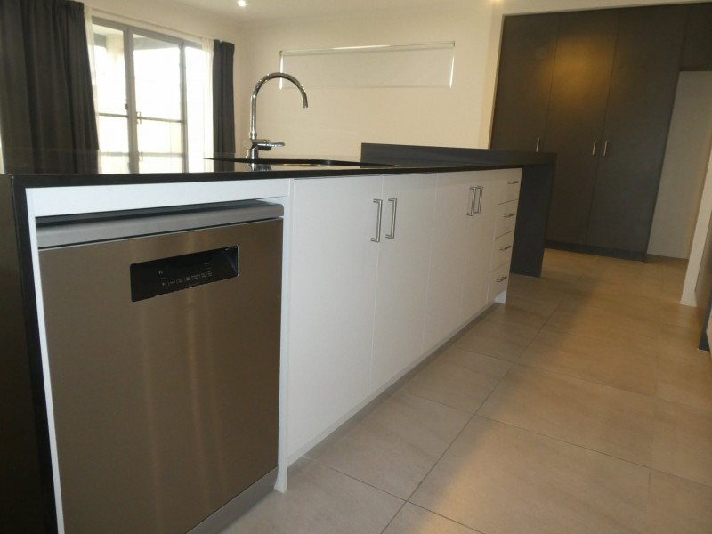 5 Vault Road, Southern River WA 6110