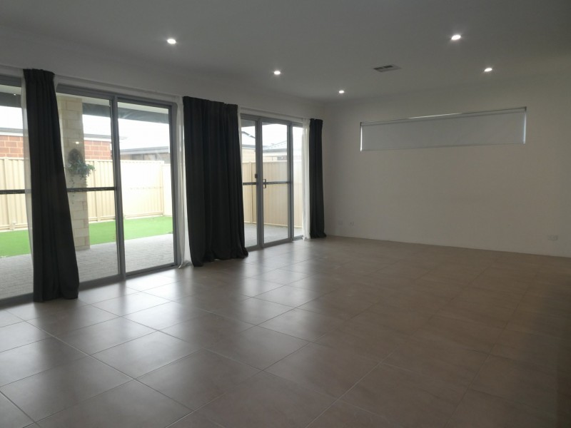 5 Vault Road, Southern River WA 6110