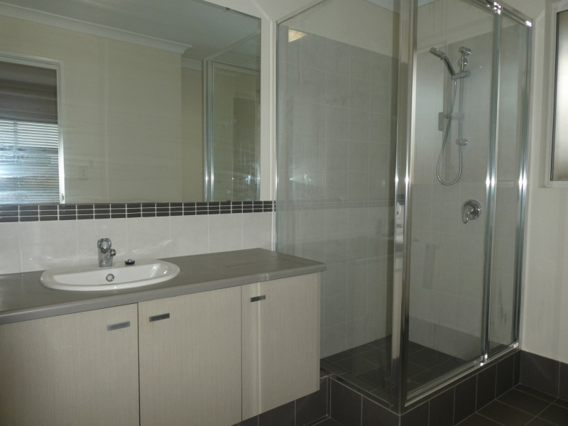 1 Claridge Circle, Thornlie WA 6108