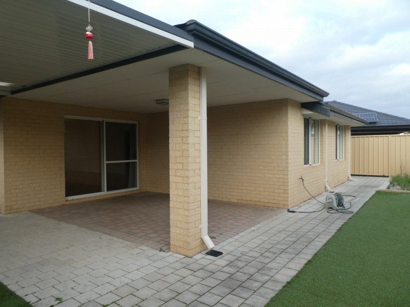 1 Claridge Circle, Thornlie WA 6108