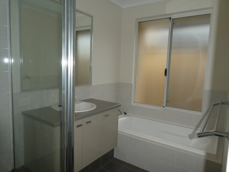 1 Claridge Circle, Thornlie WA 6108