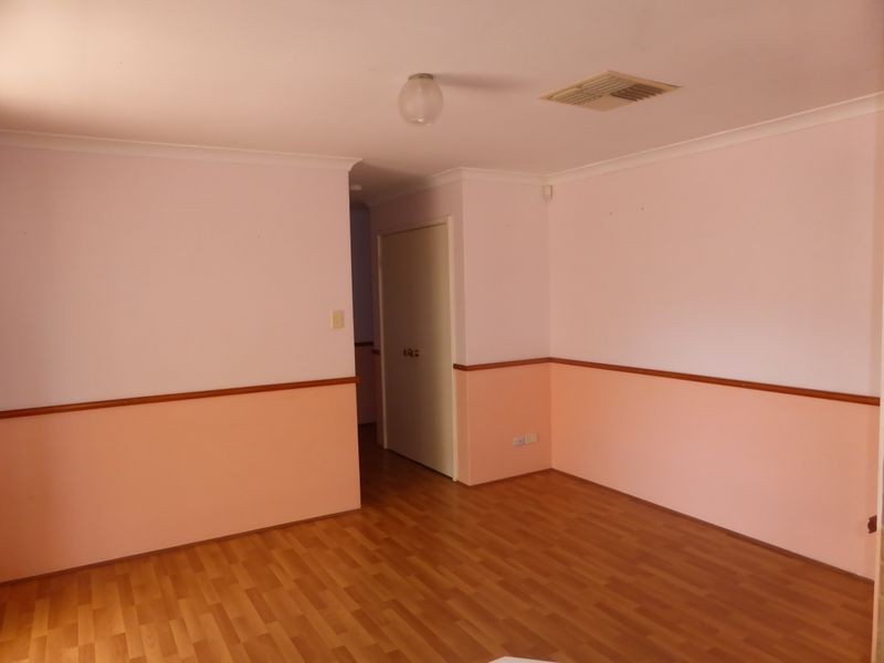 18 Bronzewing Street, Huntingdale WA 6110